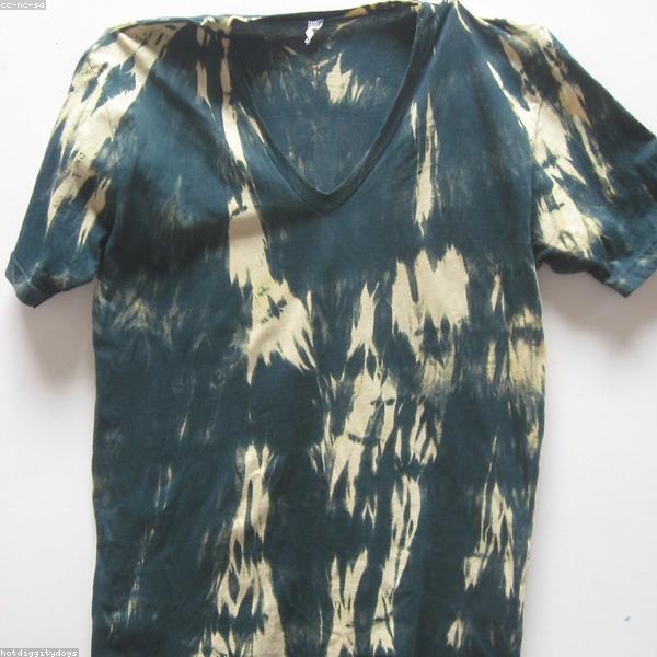 Bamboo Blend Raglan Tee